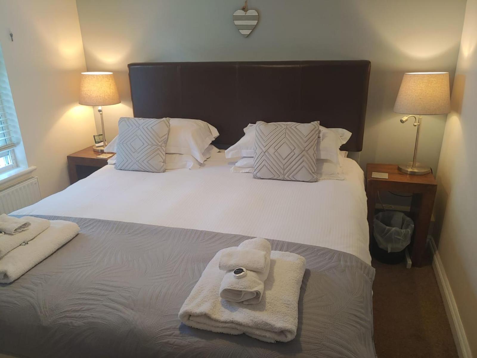 The Bath House Apartments - Free 1St Breakfast - Free Parking Pokoj fotografie